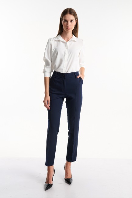 Πουκάμισο με σχέδιο στον γιακά