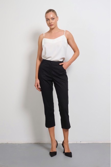 Cabardine capri pants