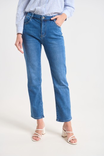 Highwaisted blue jeans
