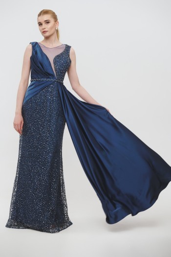 Sleeveless maxi dress with sequins and rhinestones