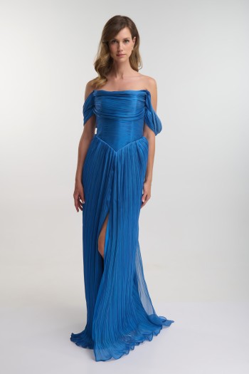 Μακρύ off shoulder φόρεμα με σούρες